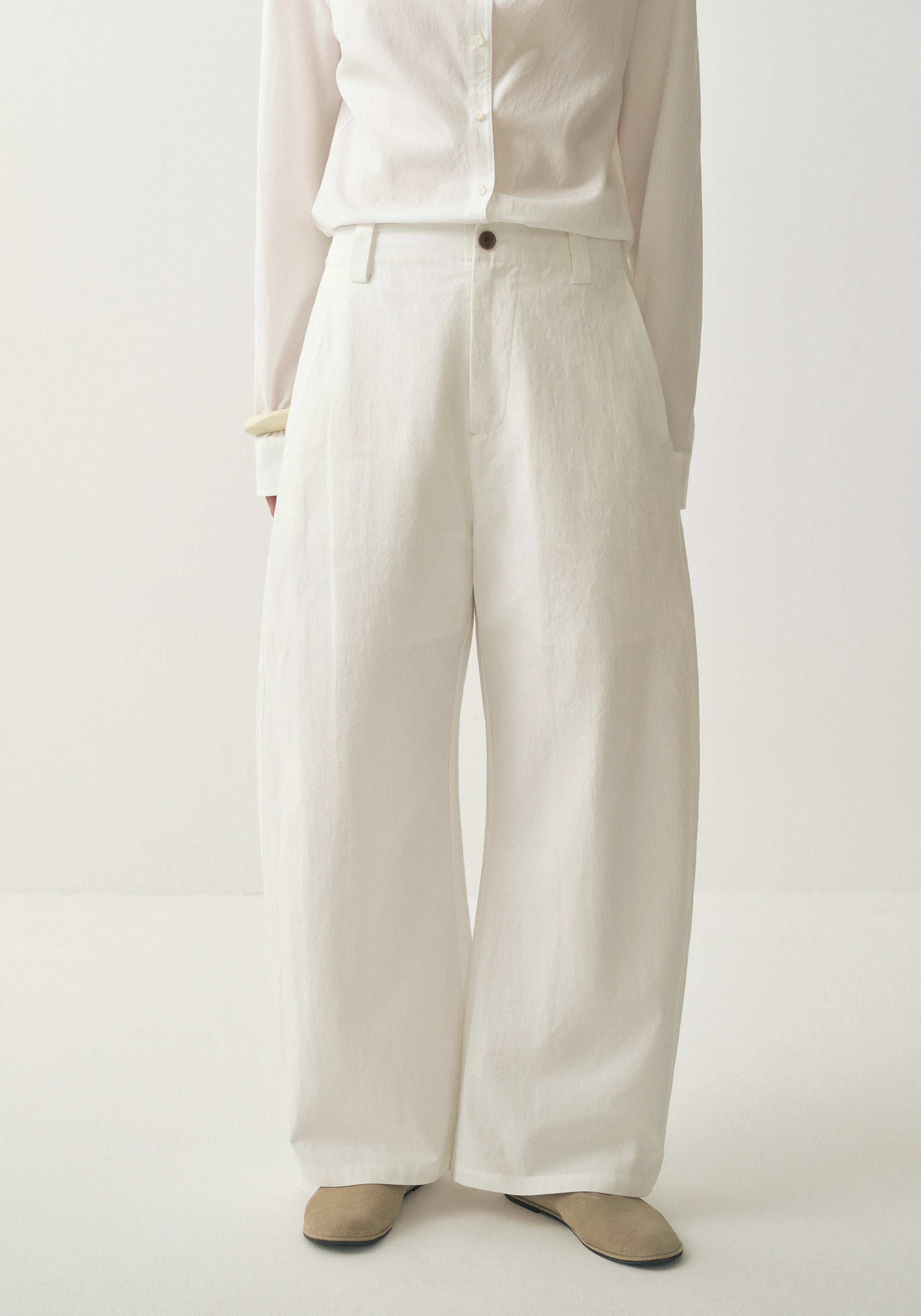 #color_cream white