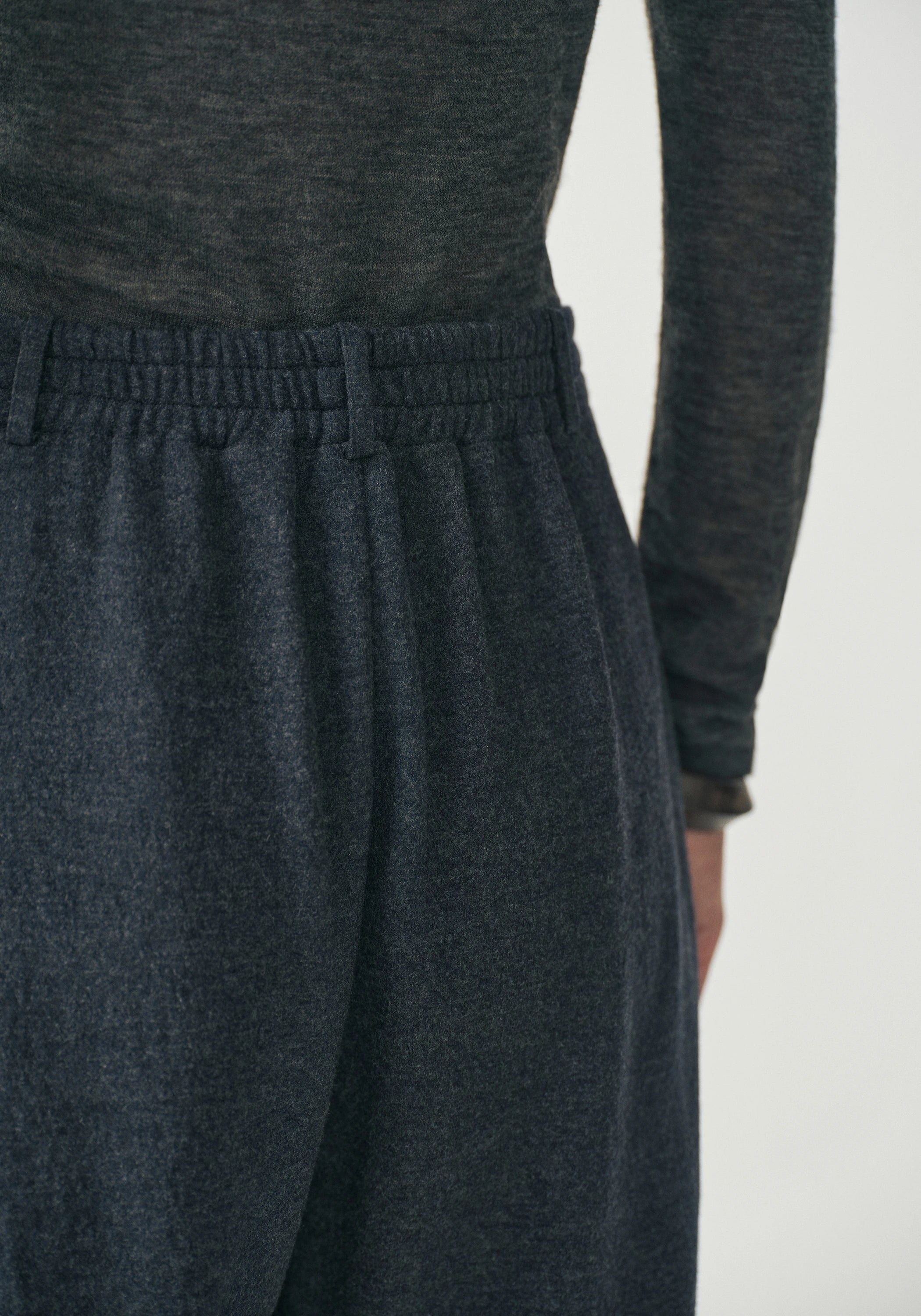 #color_dark gray
