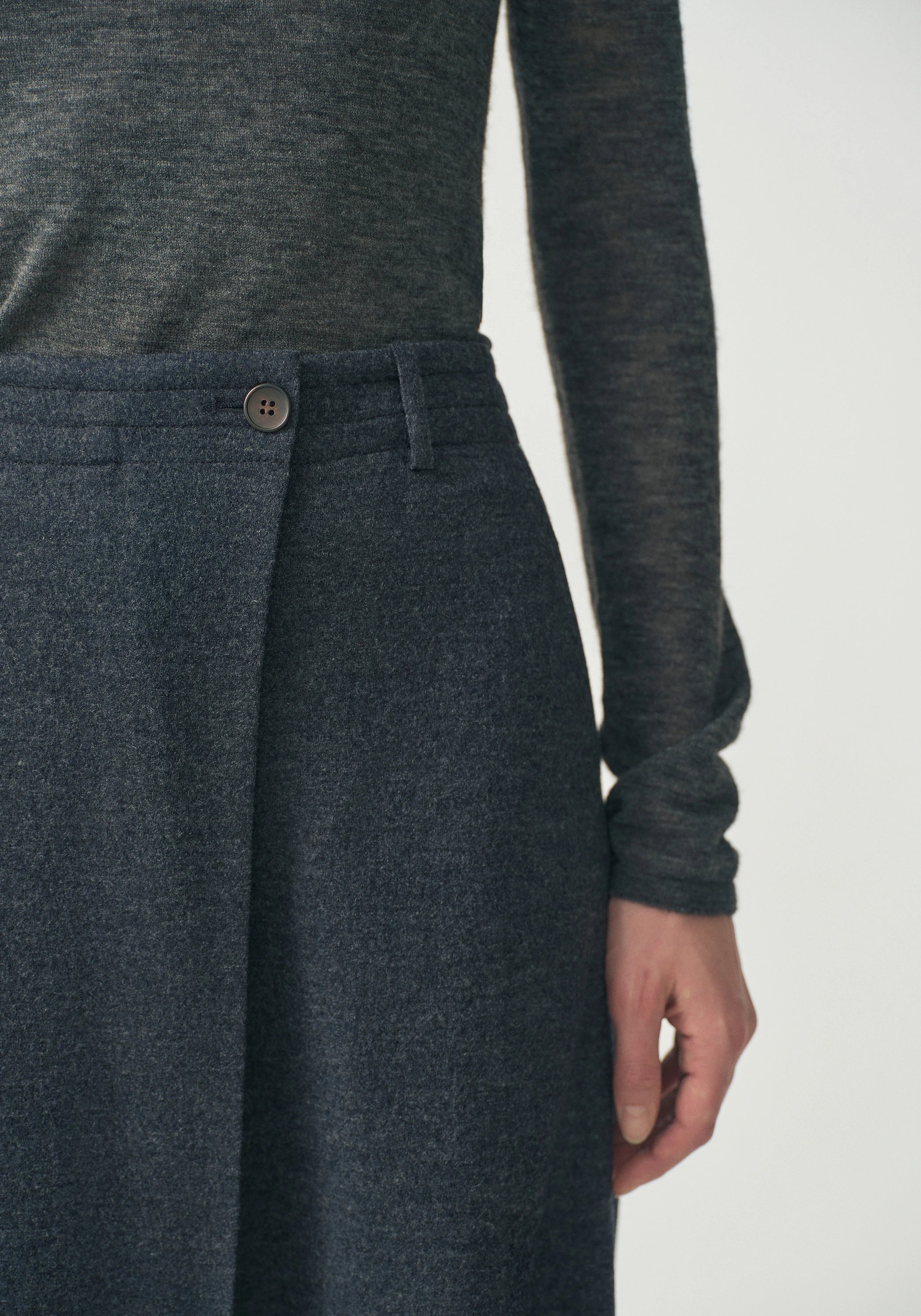 #color_dark gray