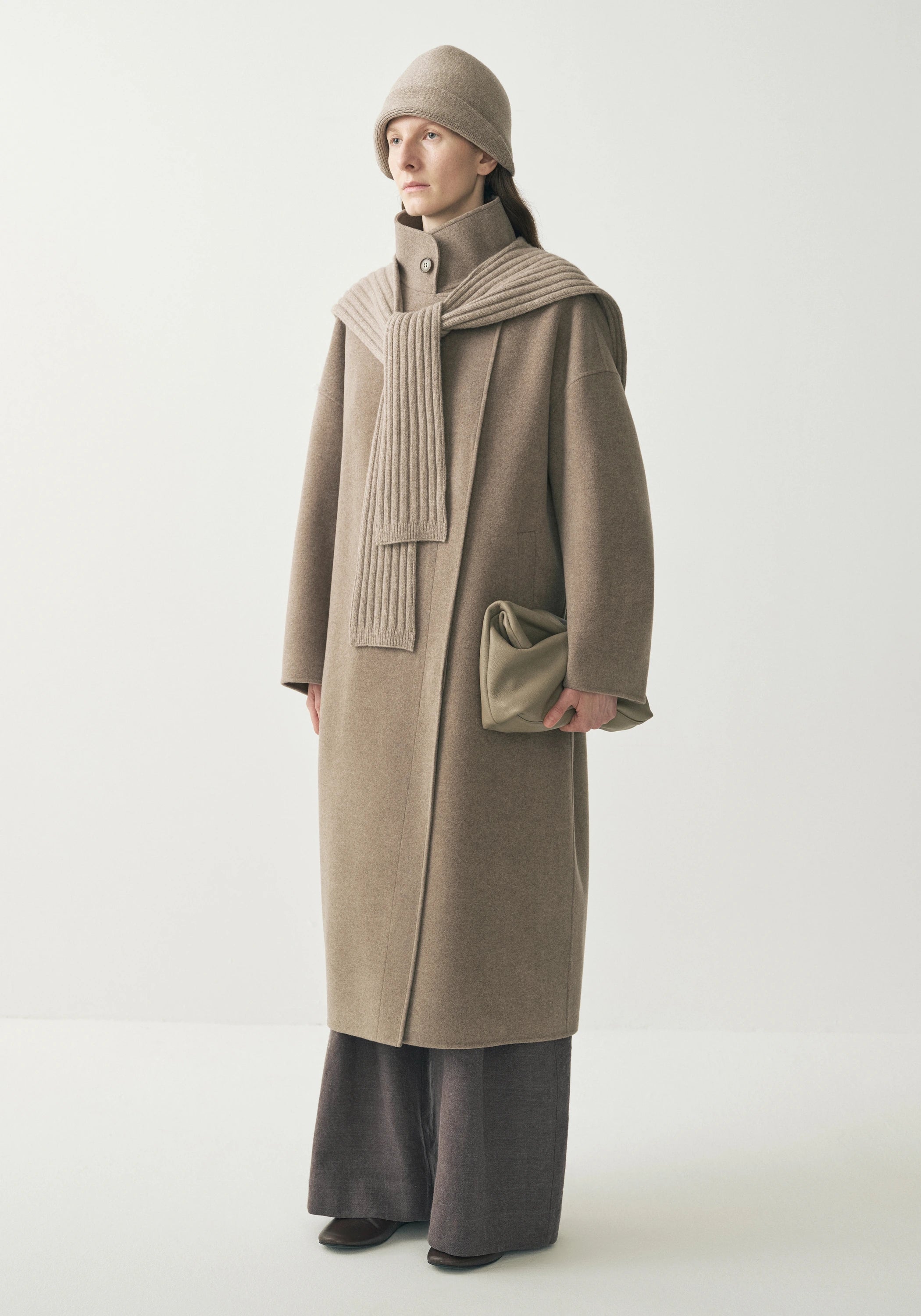 #color_light khaki