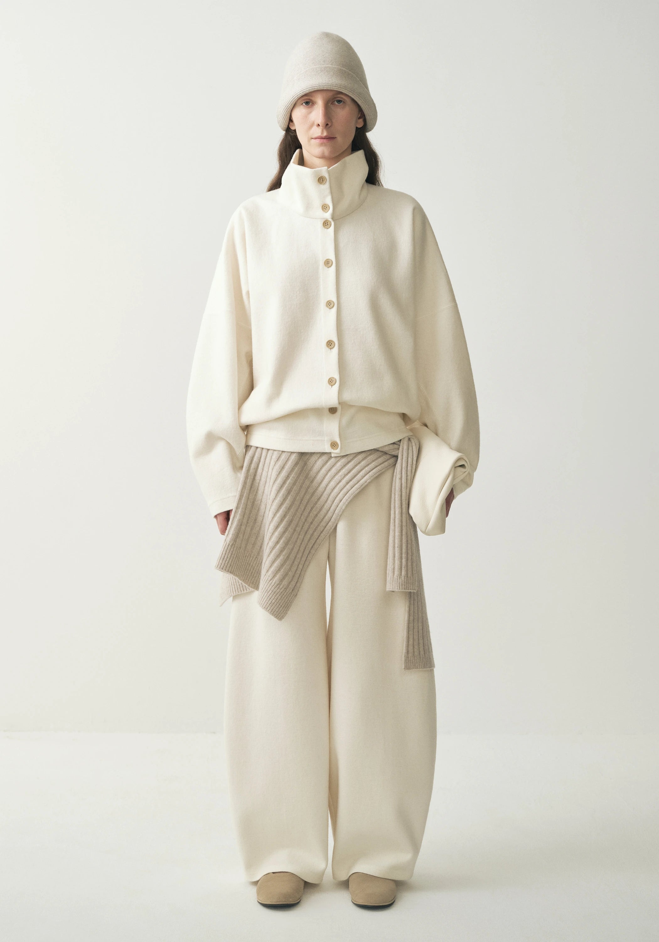 #color_off white