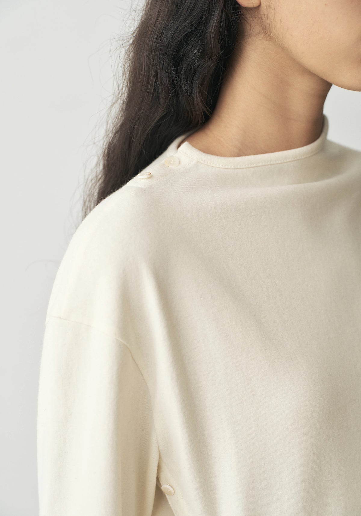#color_off white