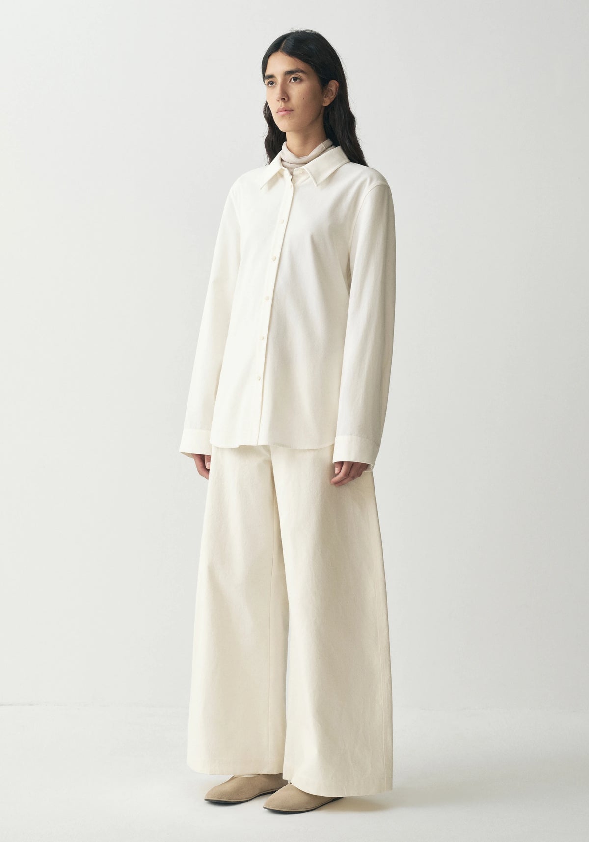 #color_off white