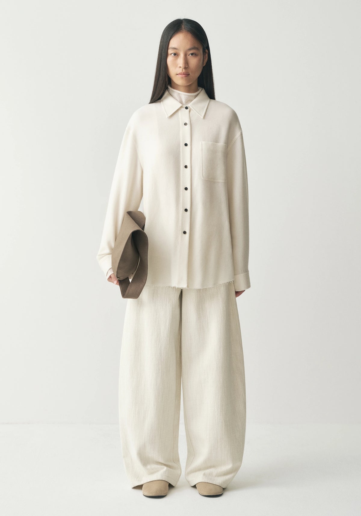 #color_off white