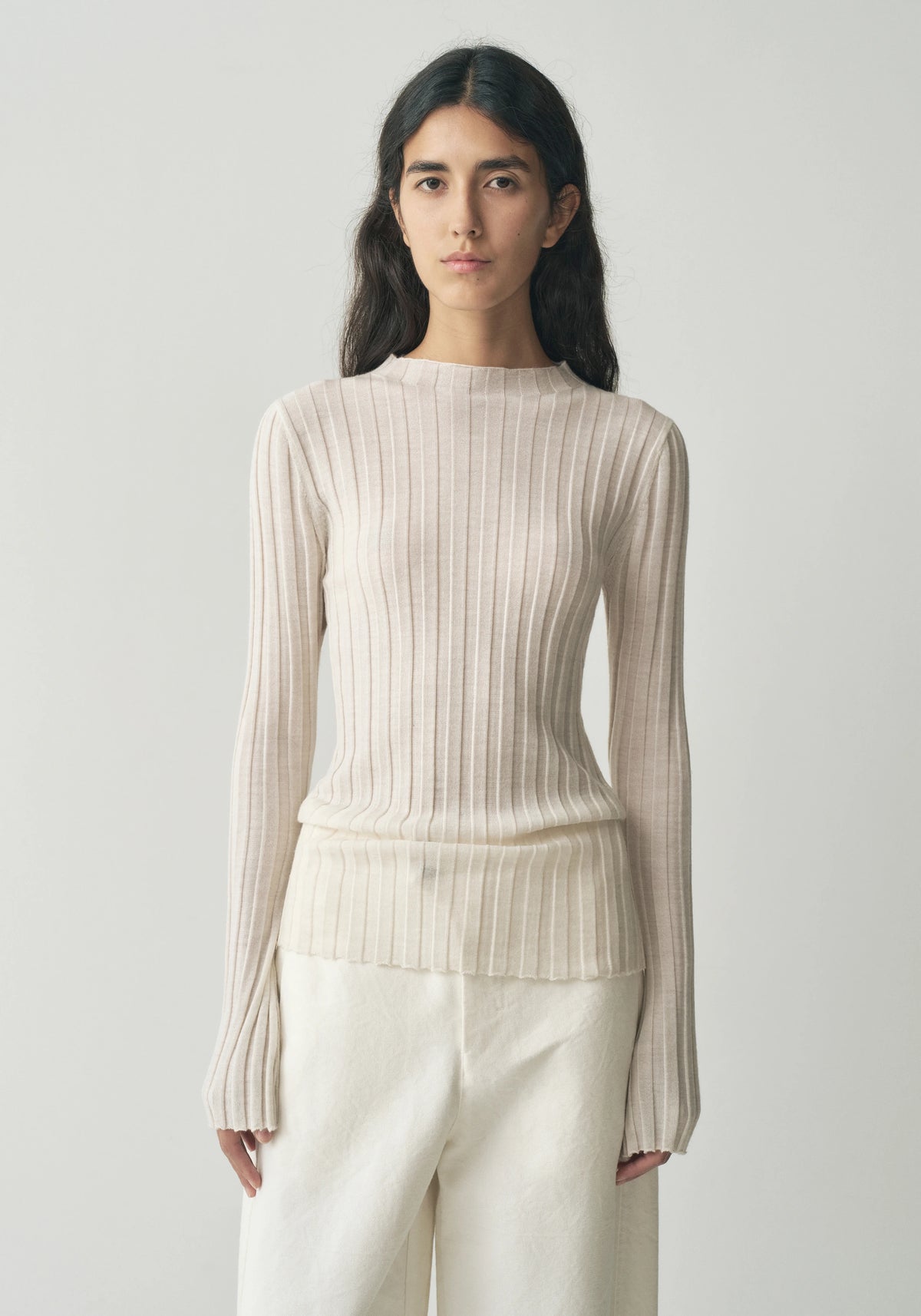 #color_off white