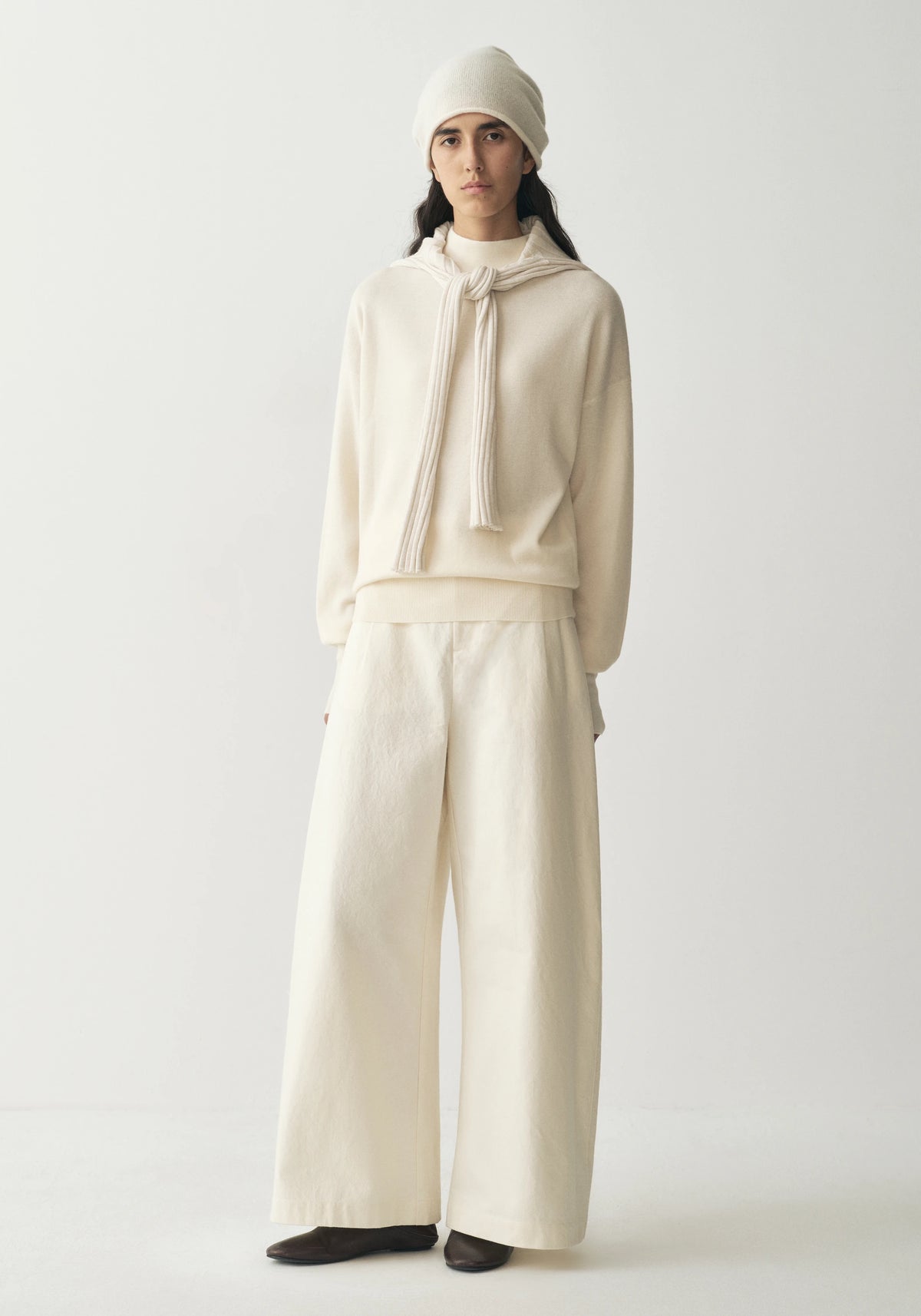 #color_off white