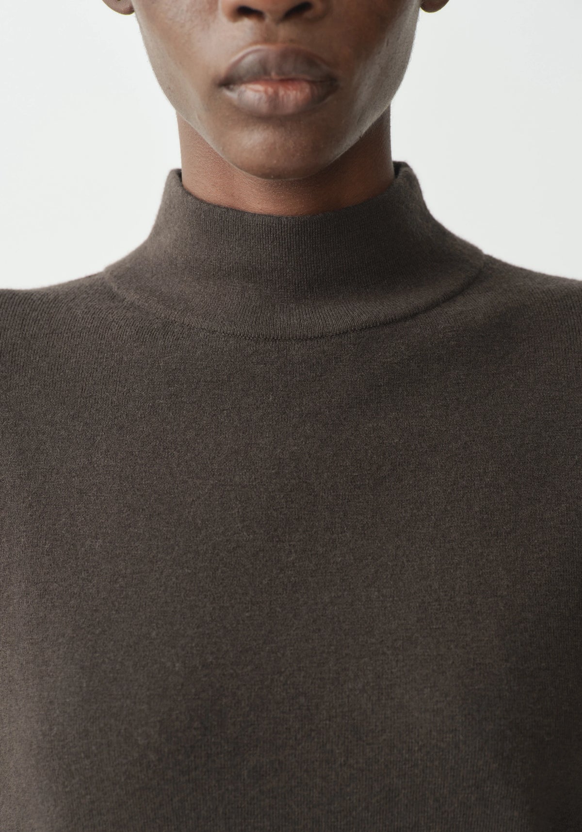 #color_raw umber