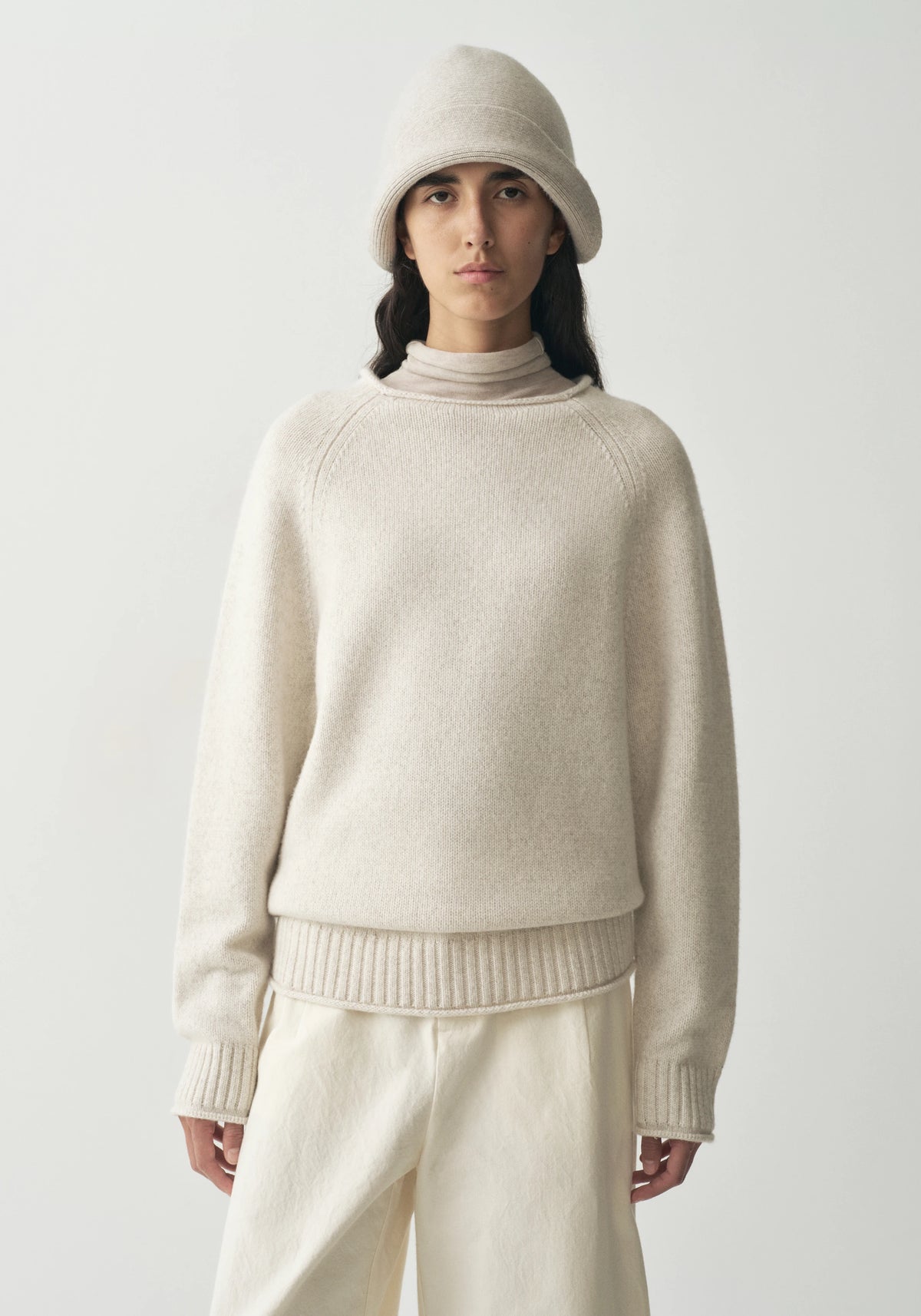 #color_off white