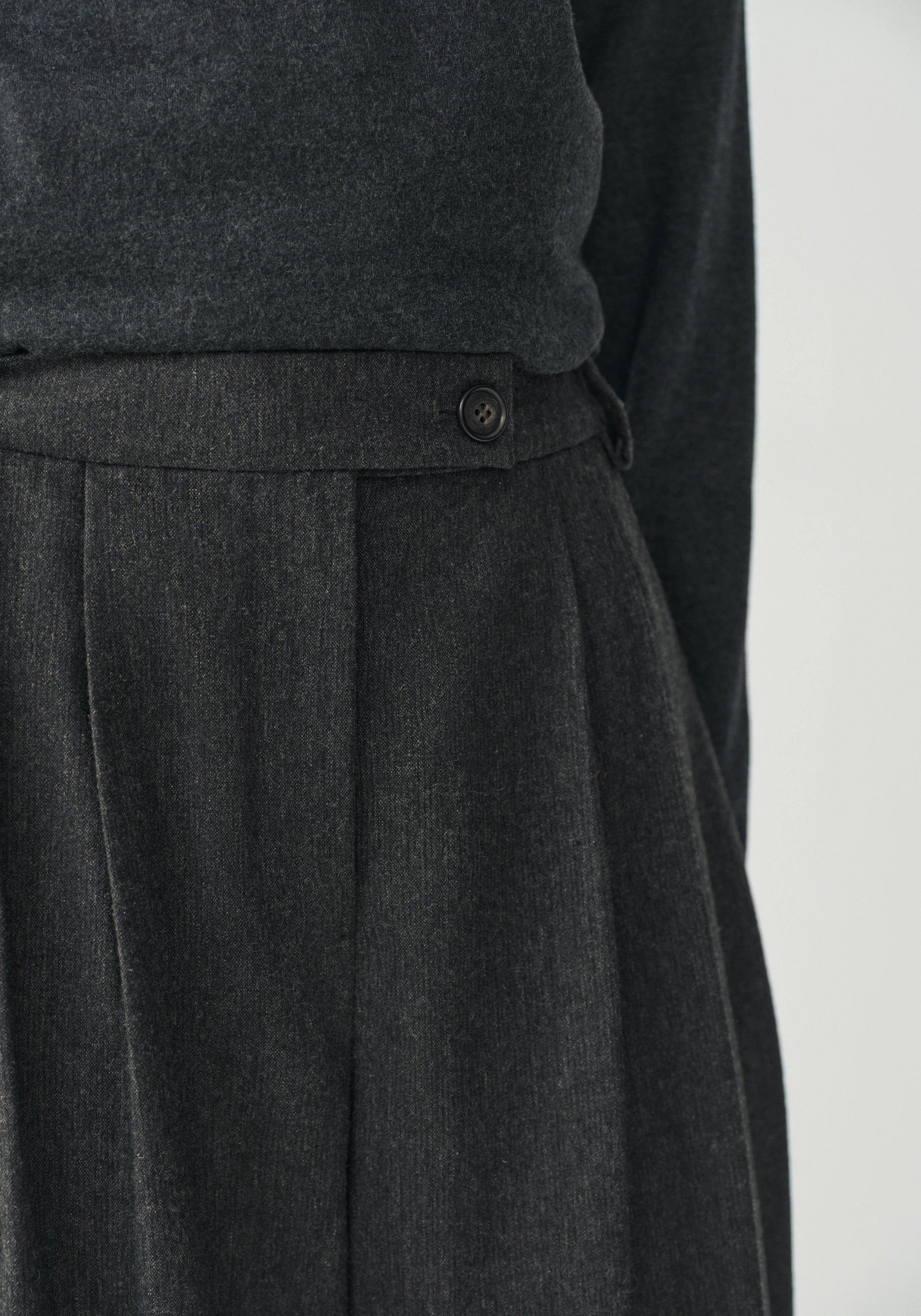 #color_dark gray