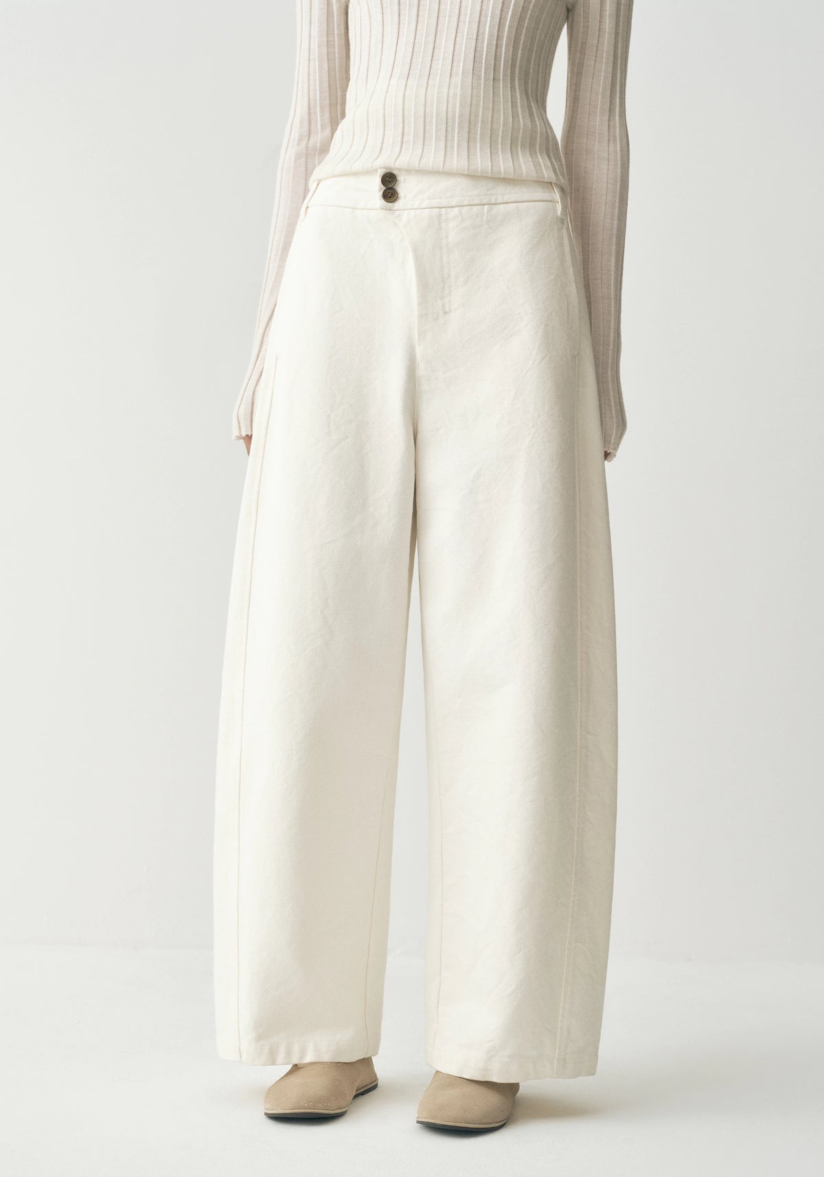 #color_off white