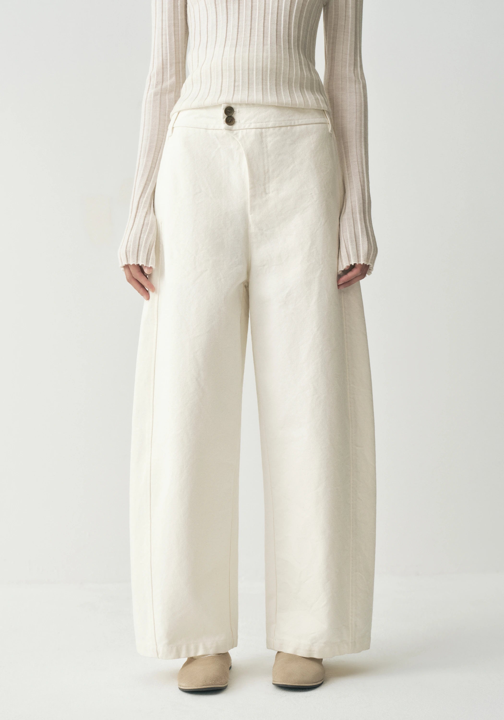 #color_off white