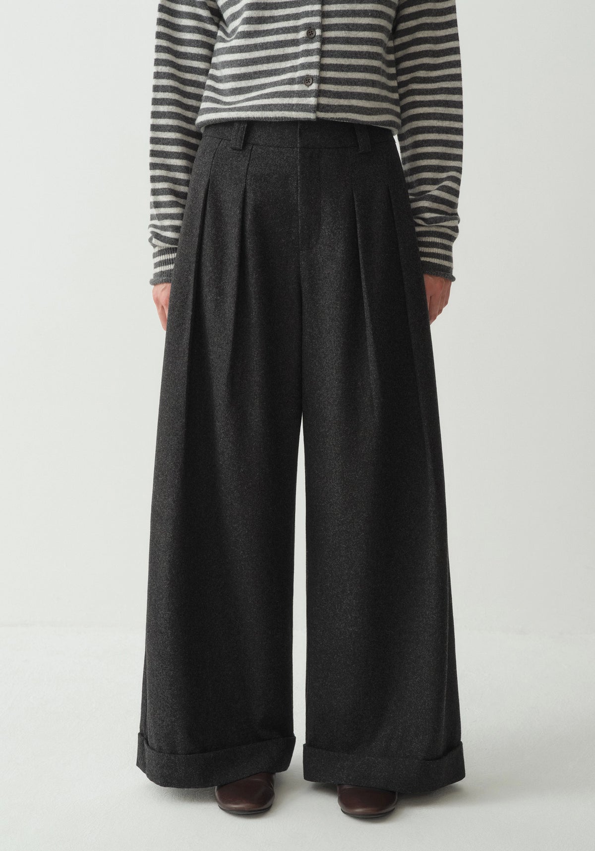 #color_dark gray