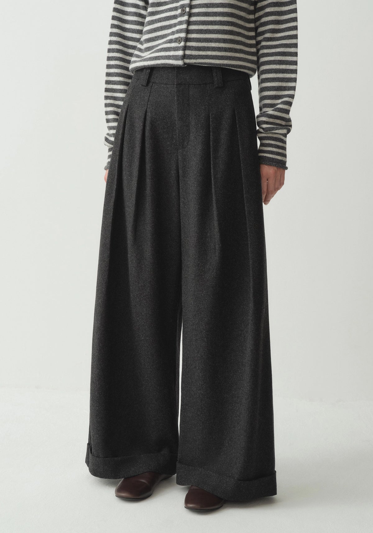 #color_dark gray
