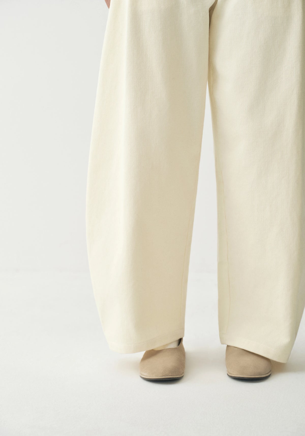 #color_cream white