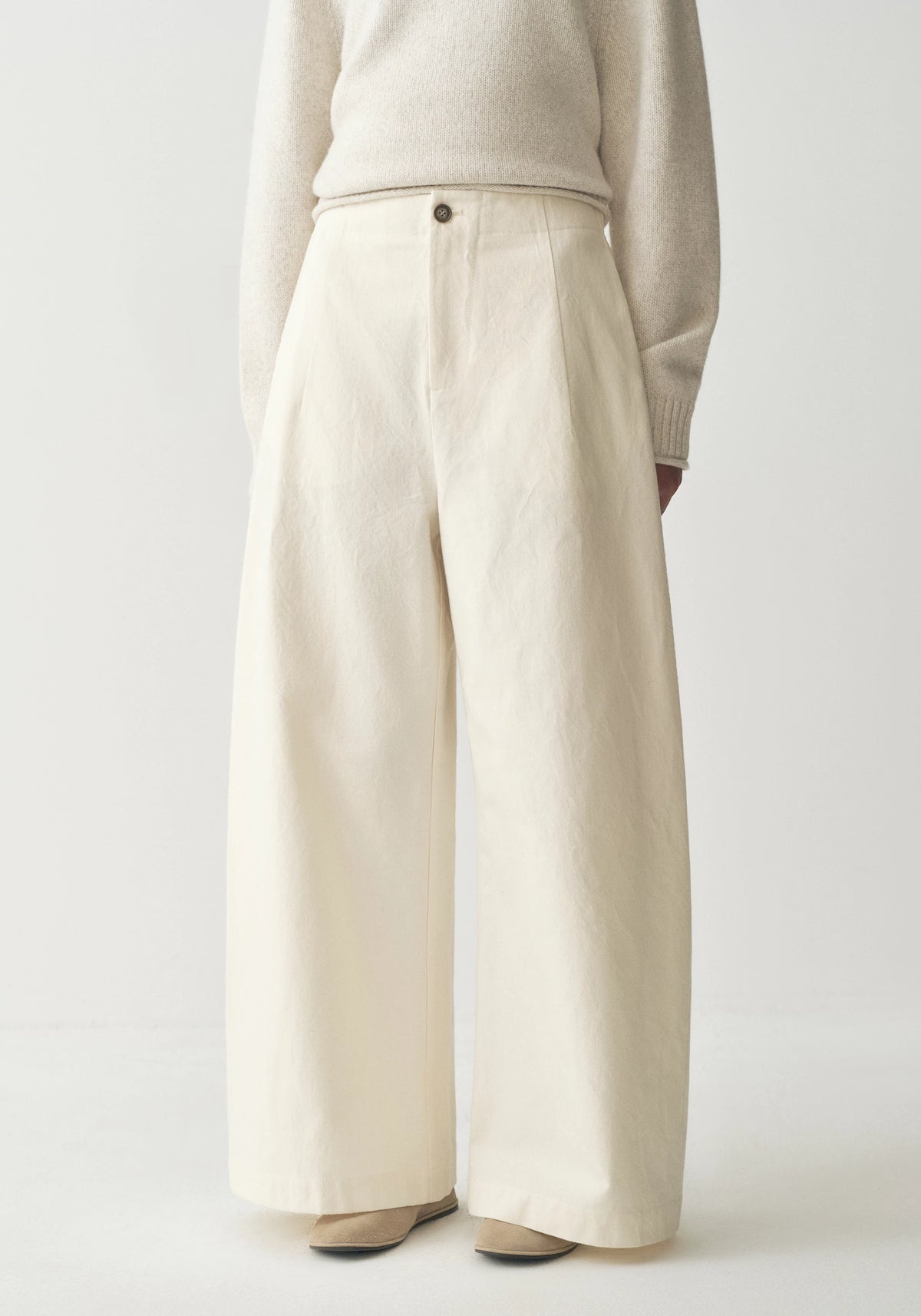 #color_off white