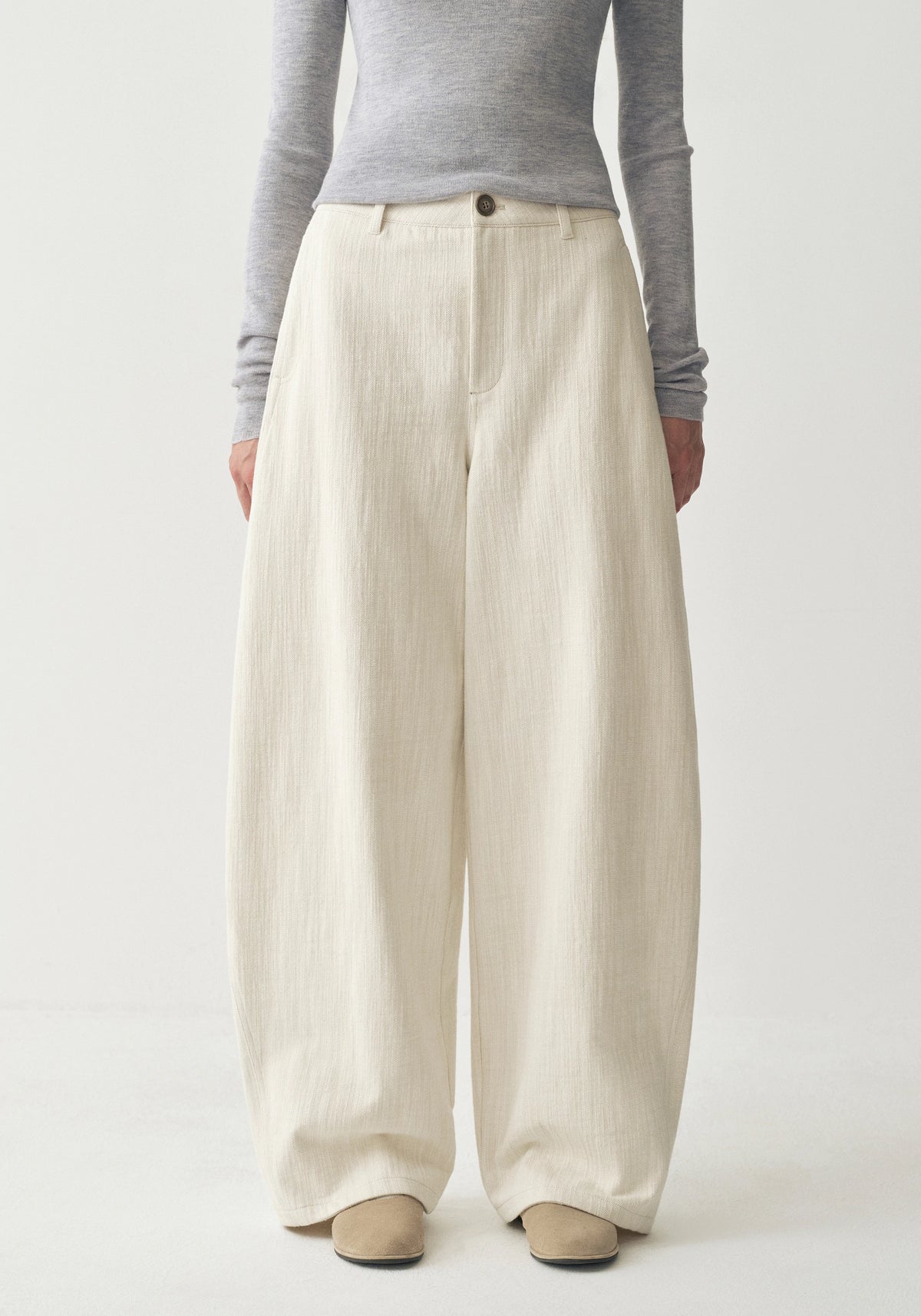 #color_off white