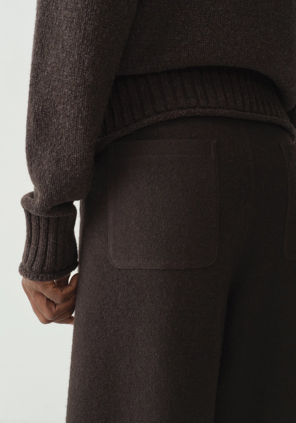 #color_raw umber