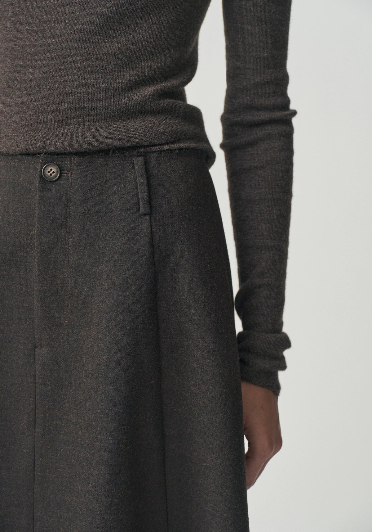#color_raw umber