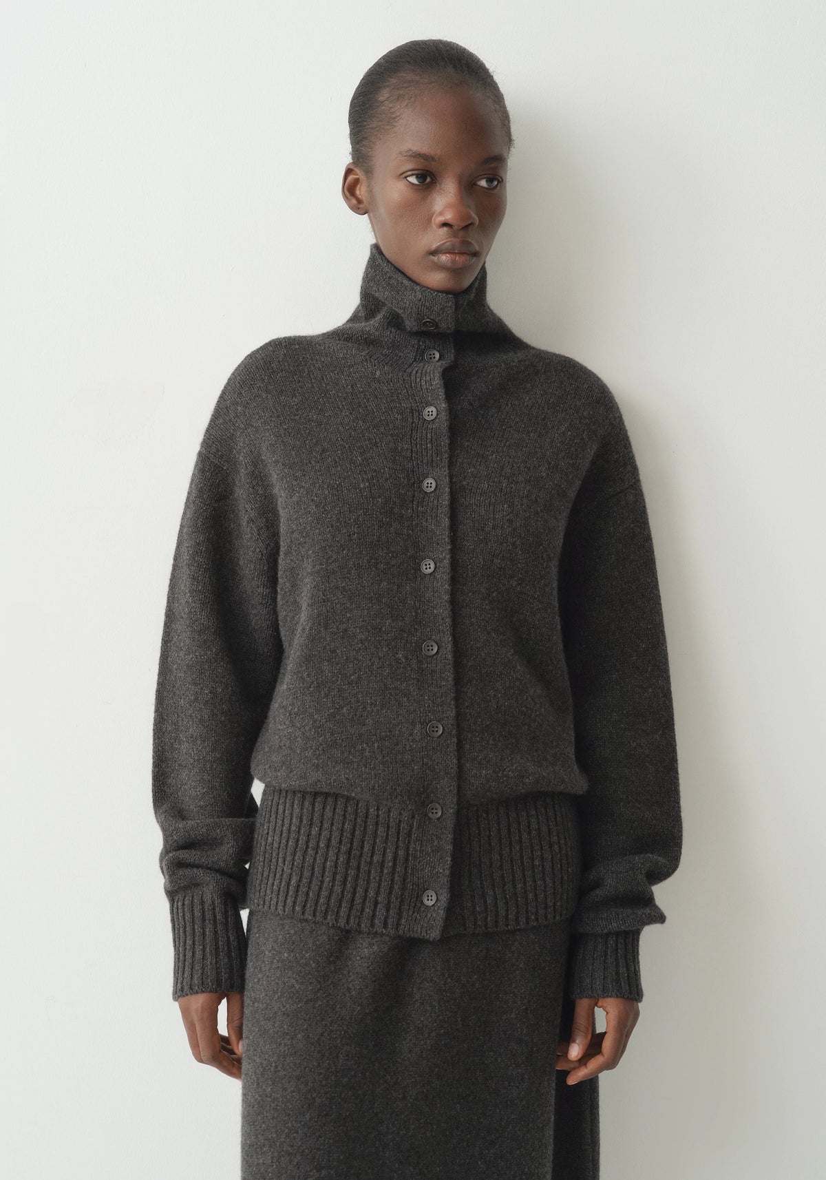 #color_dark gray
