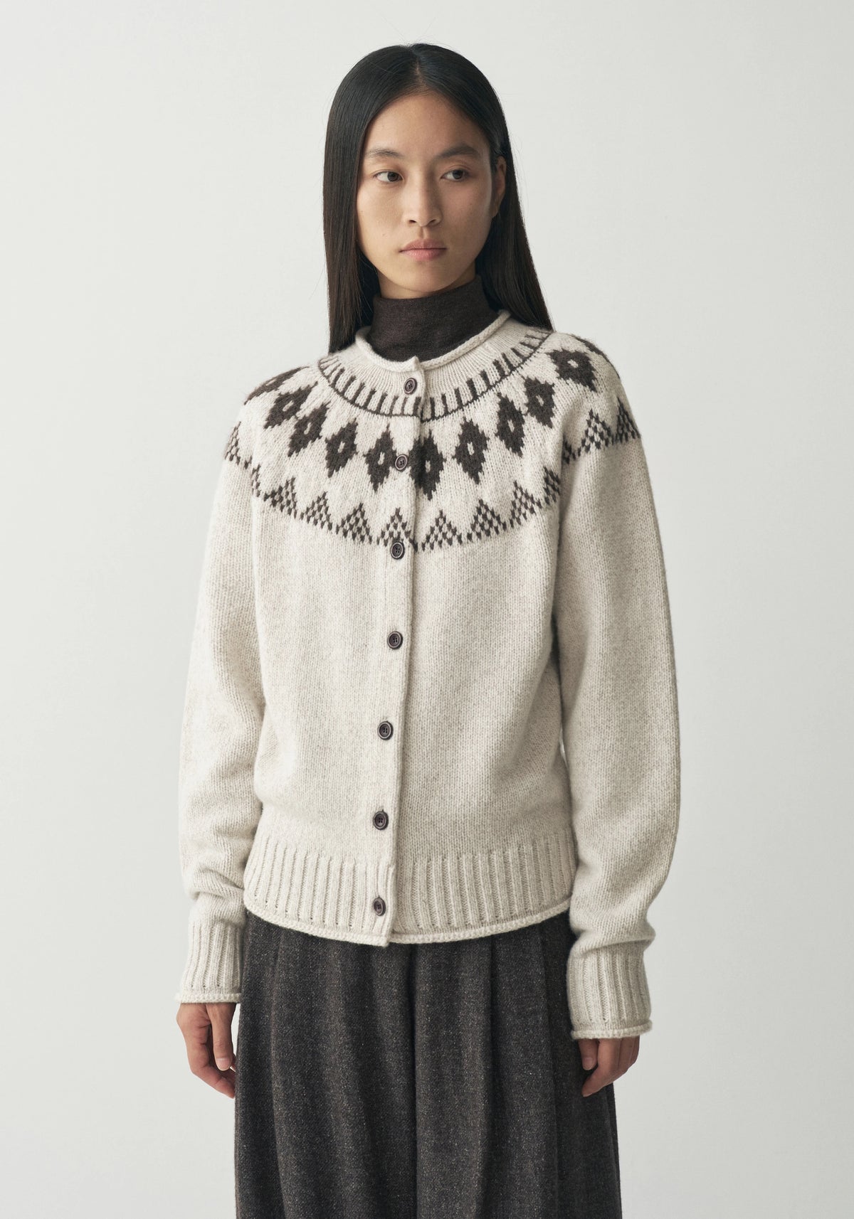 #color_off white