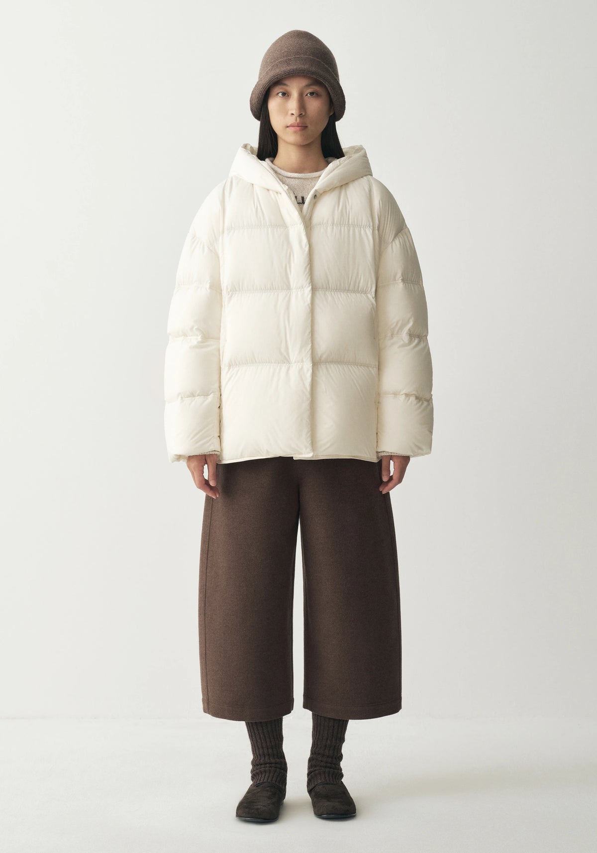#color_off white