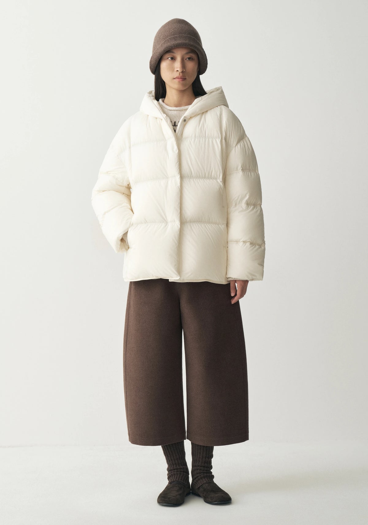 #color_off white