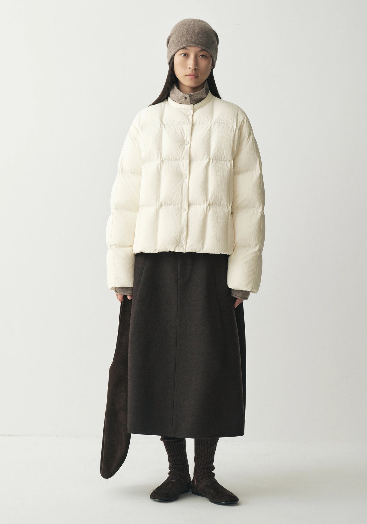 #color_off white
