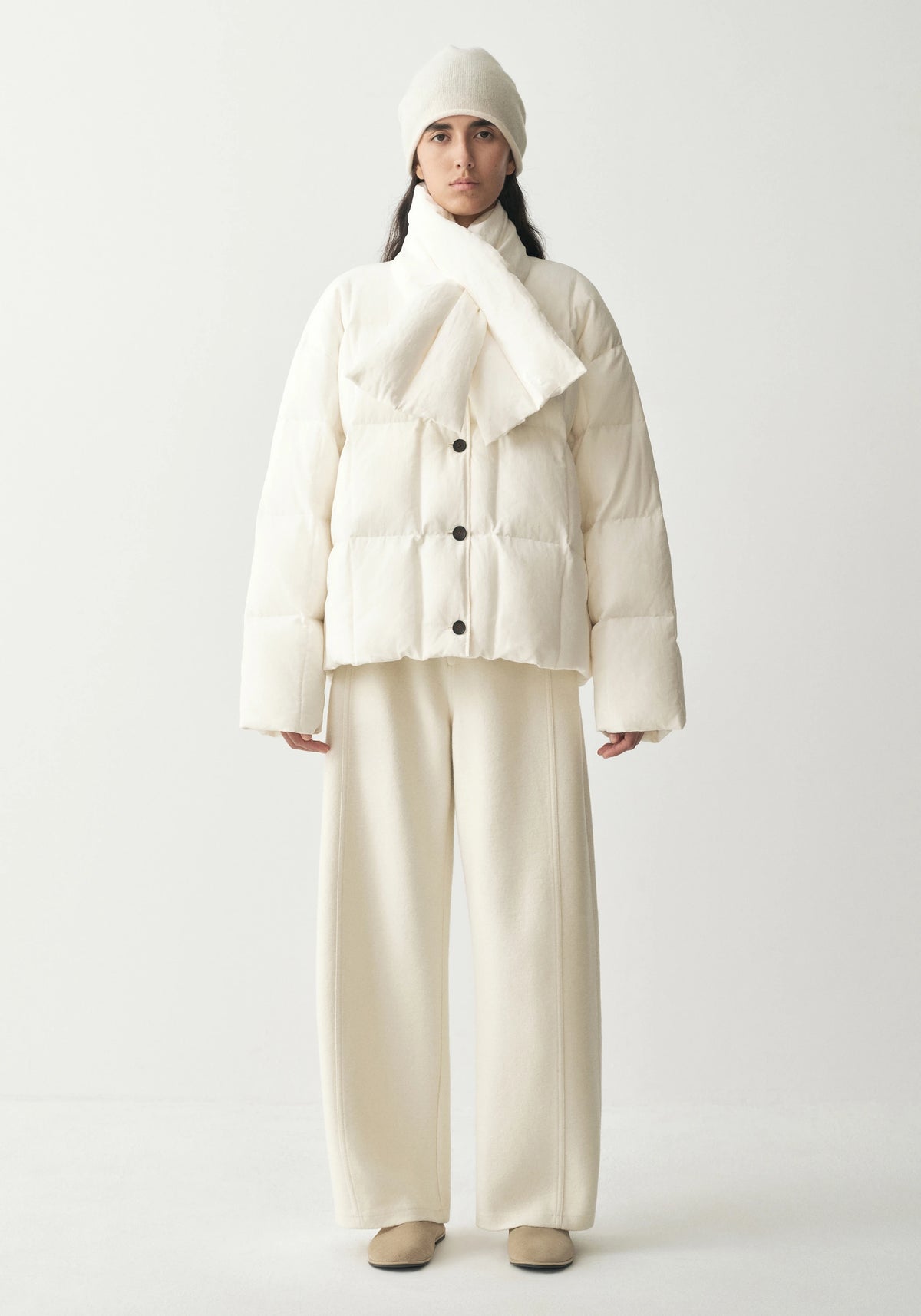 #color_off white