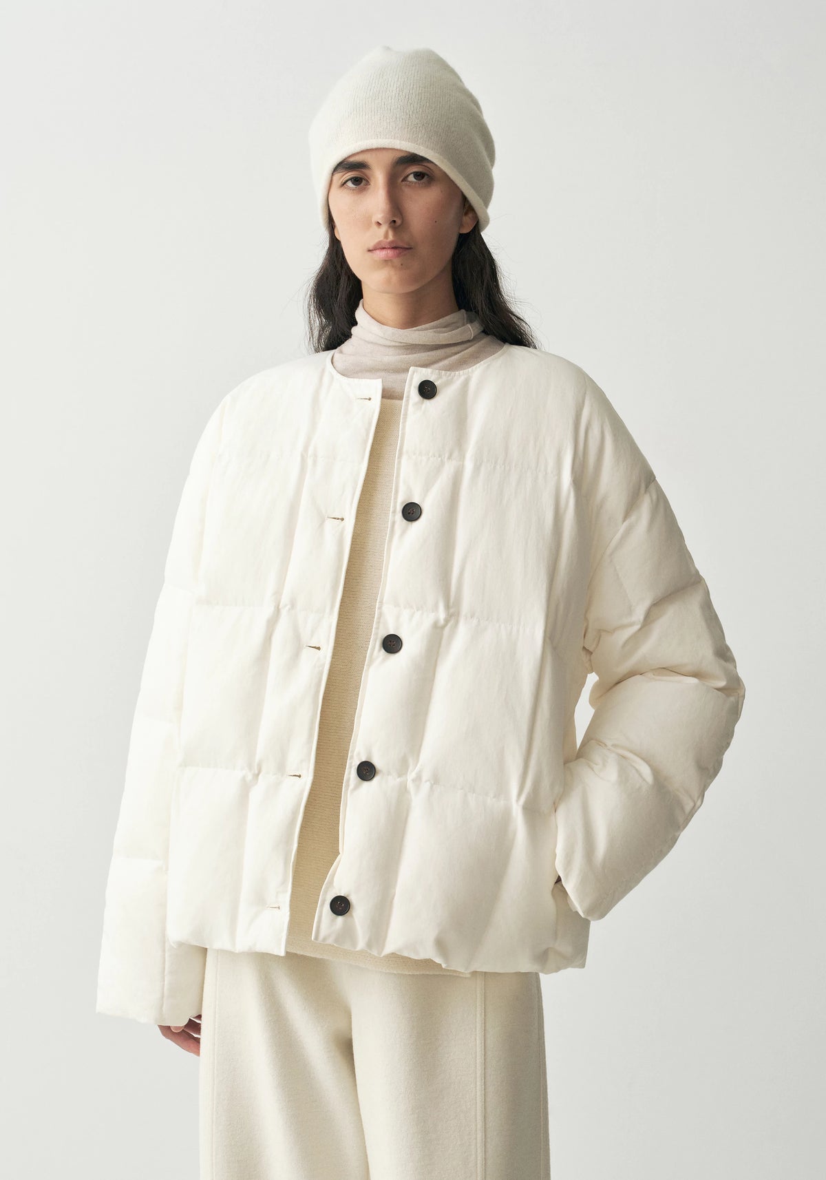 #color_off white