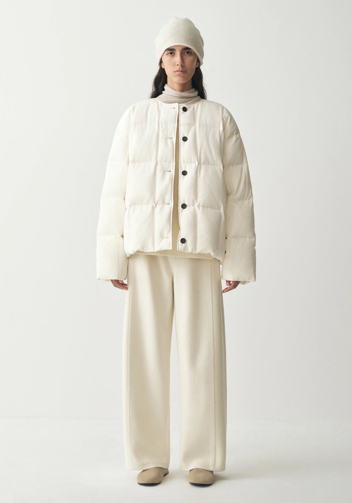 #color_off white