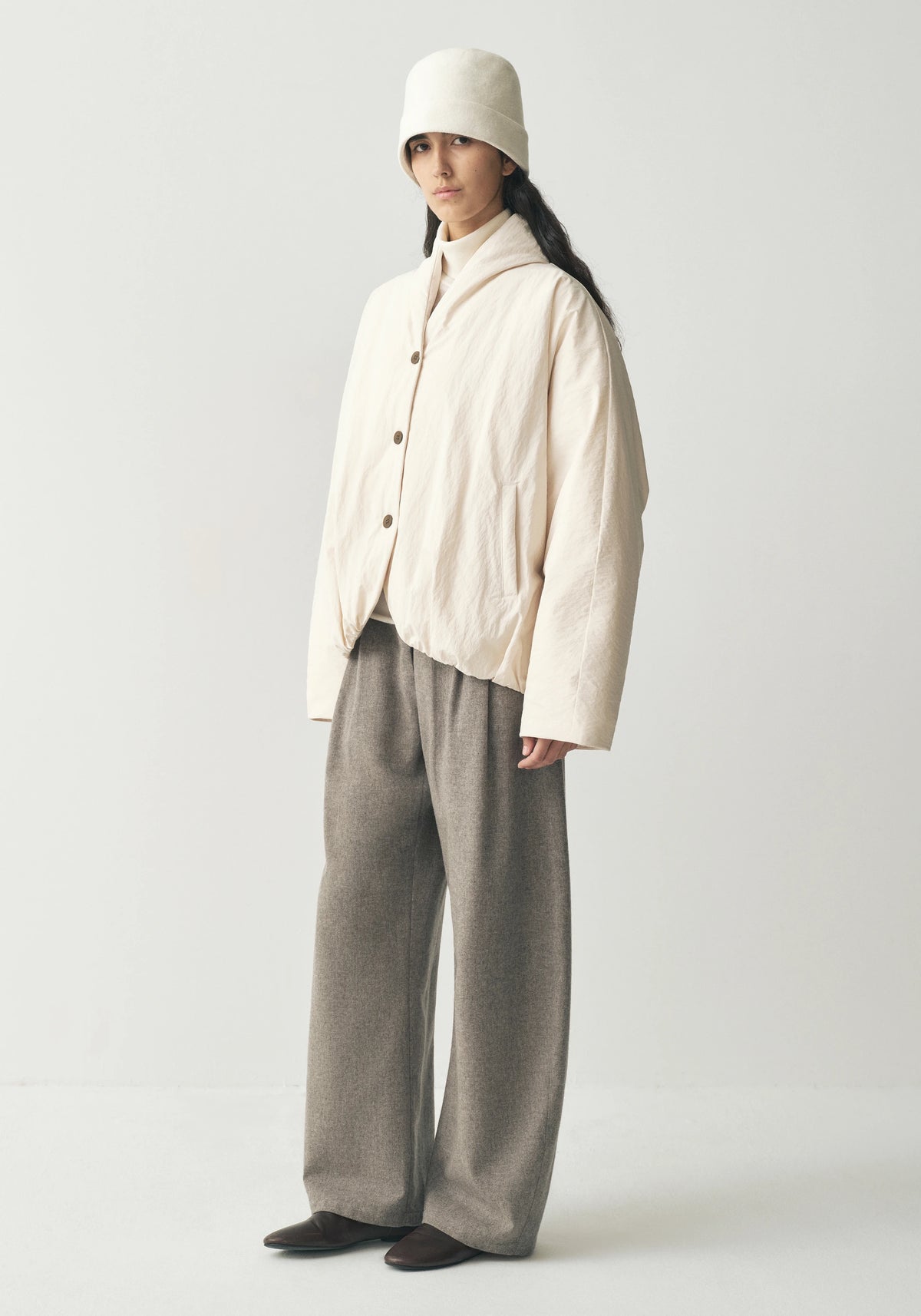 #color_off white