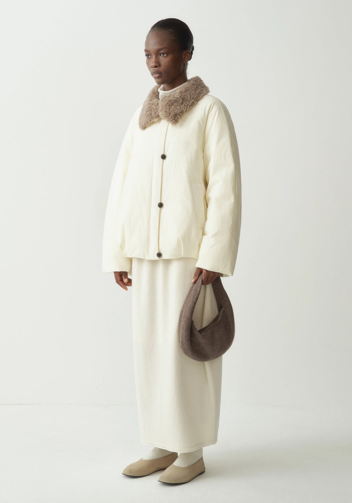 #color_cream white