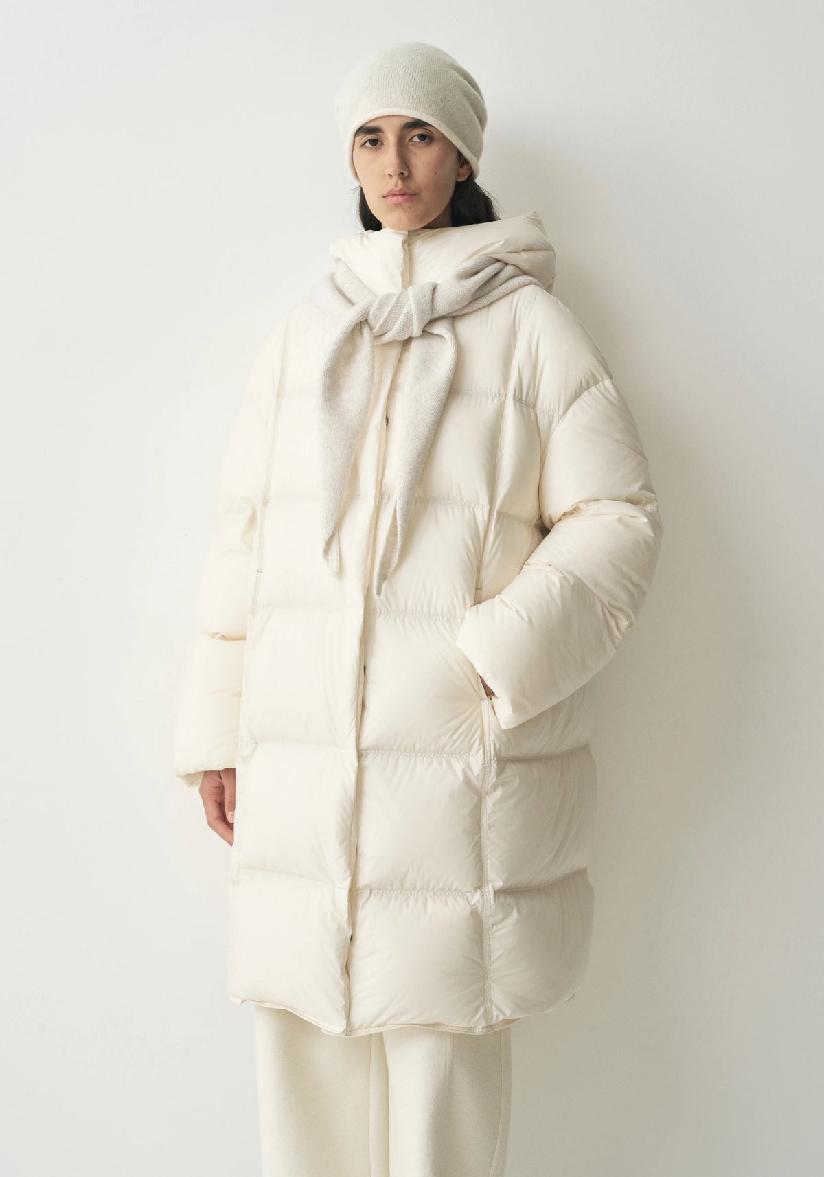 #color_off white