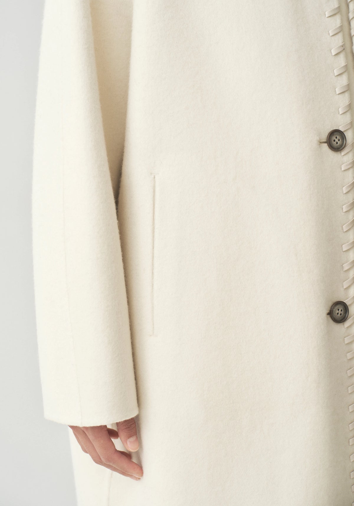 #color_cream white