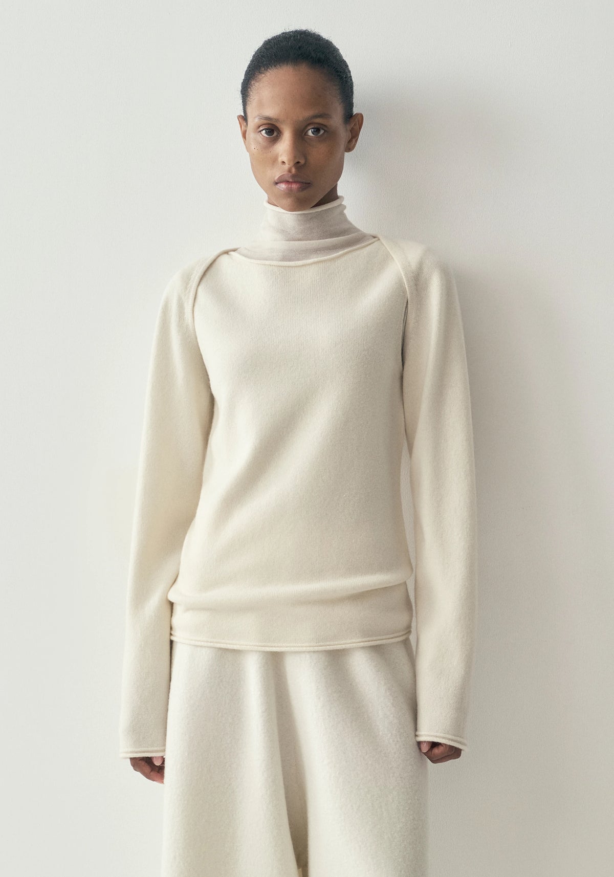 #color_cream white