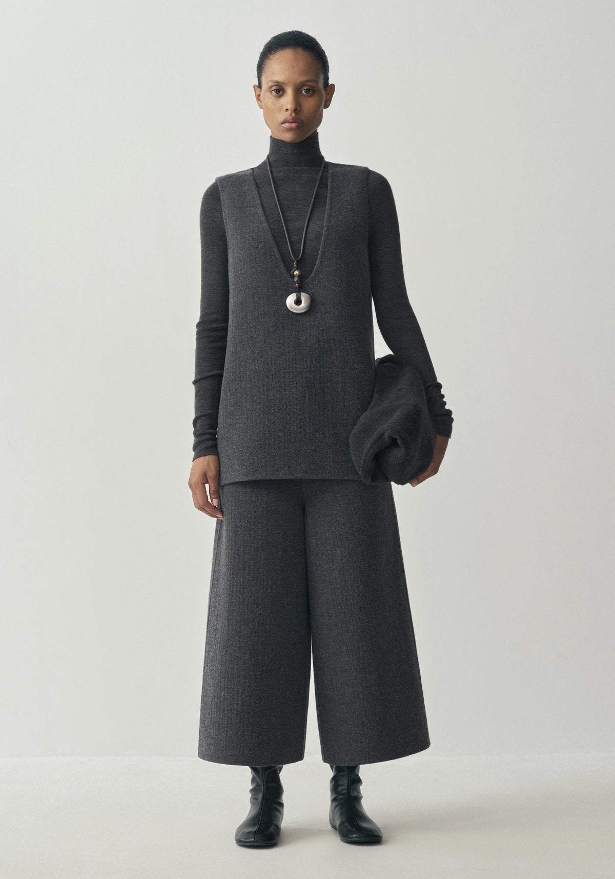 #color_dark gray