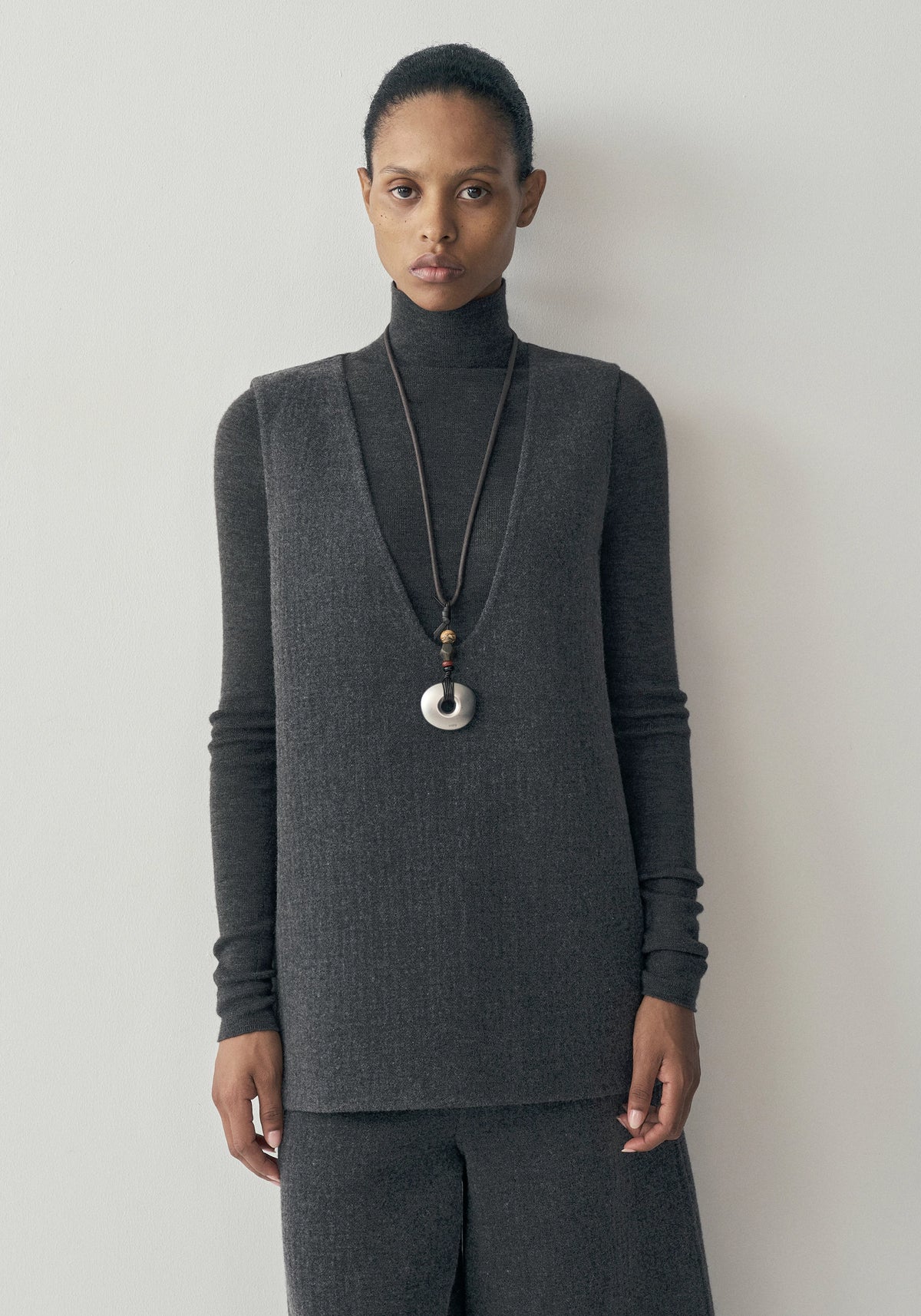 #color_dark gray
