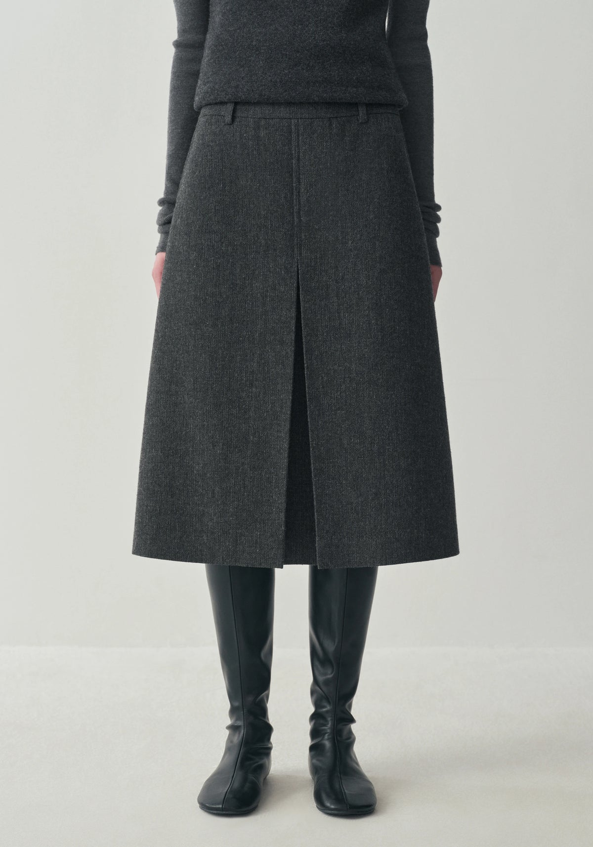 #color_dark gray