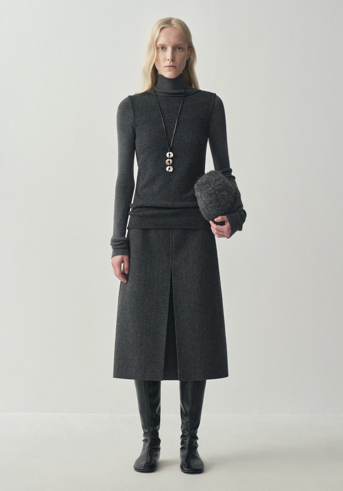 #color_dark gray
