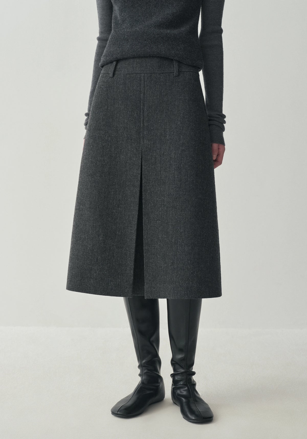 #color_dark gray