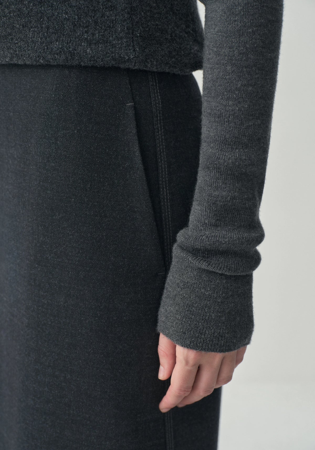 #color_dark gray