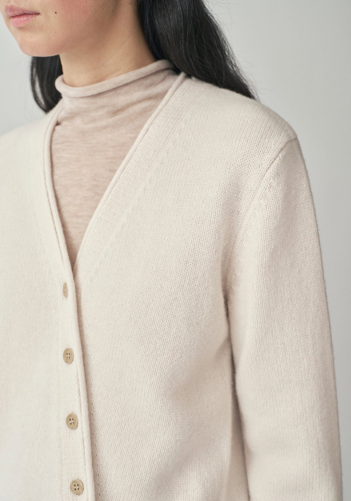 #color_cream white