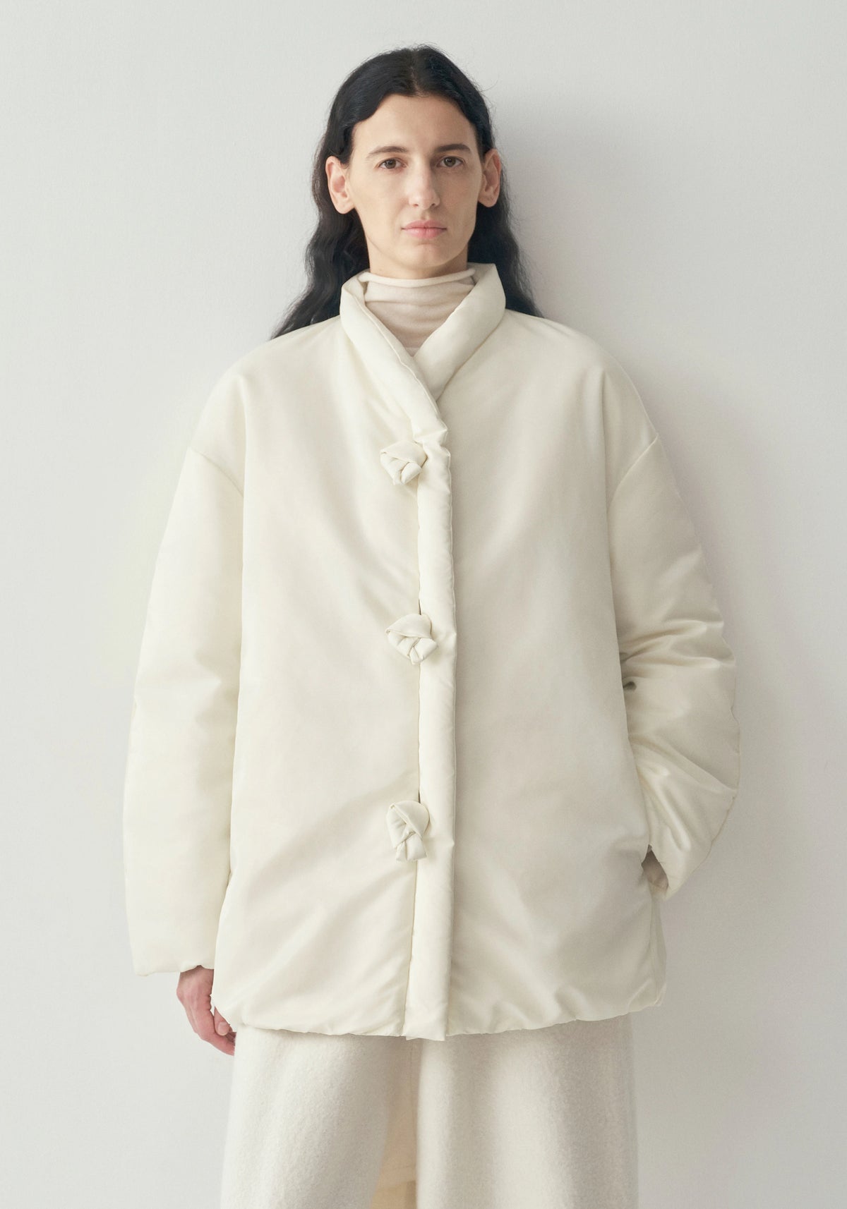#color_cream white